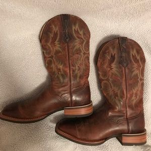 Men’s Ariat Tombstone Square toe cowboy boots